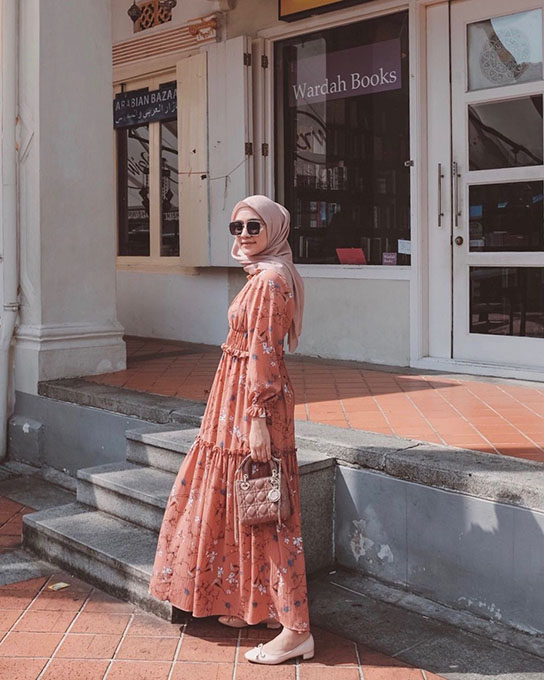 inspirasi gamis dari mega iskanti