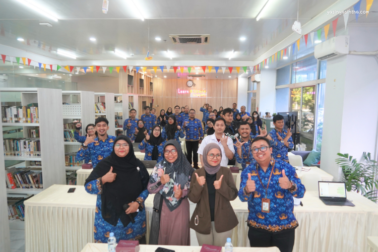 narasumber pelatihan canva 