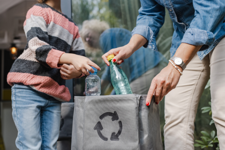 edukasi untuk me-recycle sampah