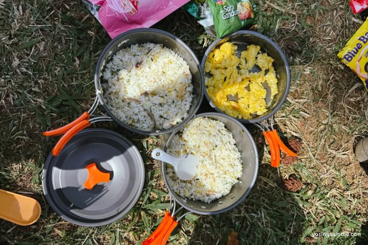 memasak di tempat camping di acara raga jiwa camp 2026